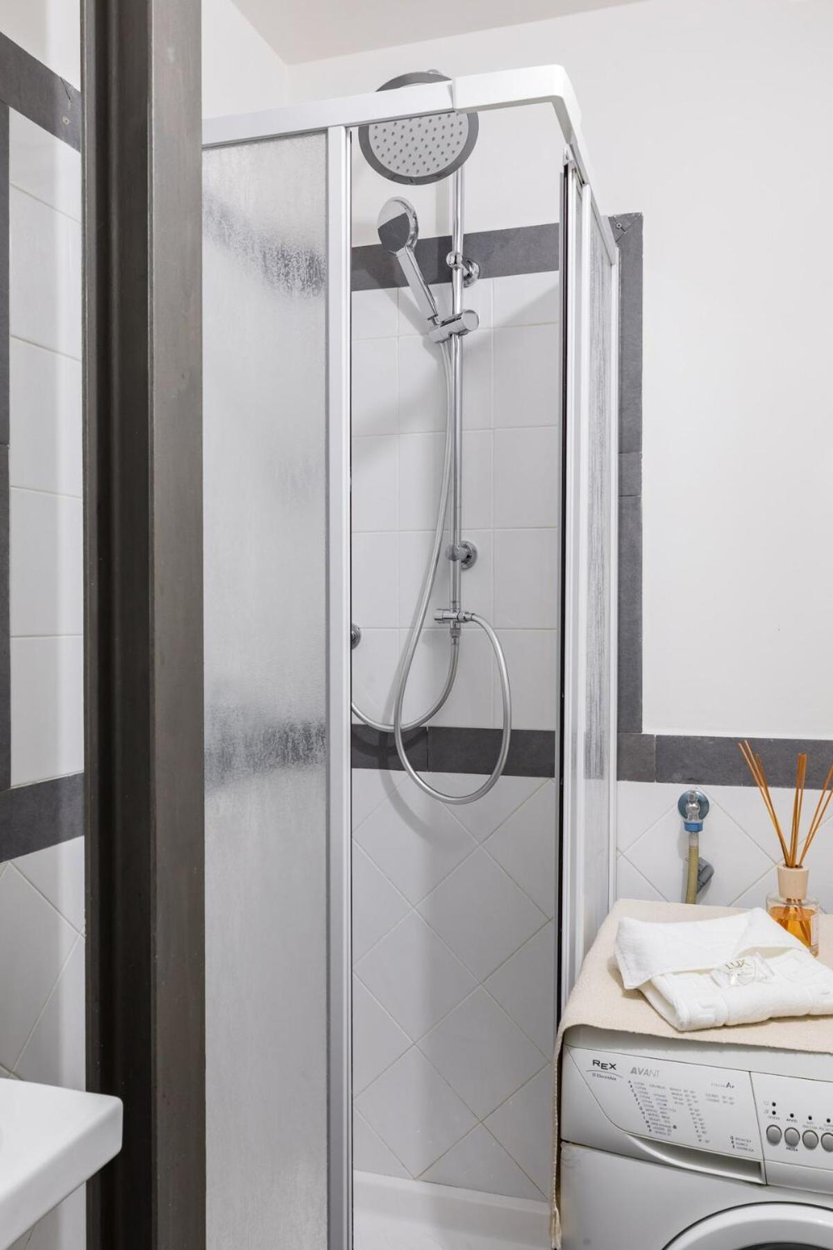 Trevi Fountain Modern Loft Apartment Рим Екстериор снимка